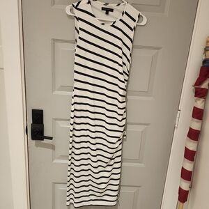 Banana Republic Black and White Striped Ruched Maxi Dress Size Medium